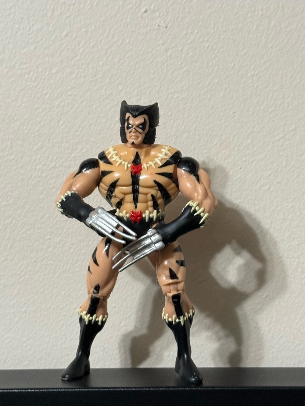 1995 Toy Biz Marvel X-Men Captive Sabretooth Action Figure 5”